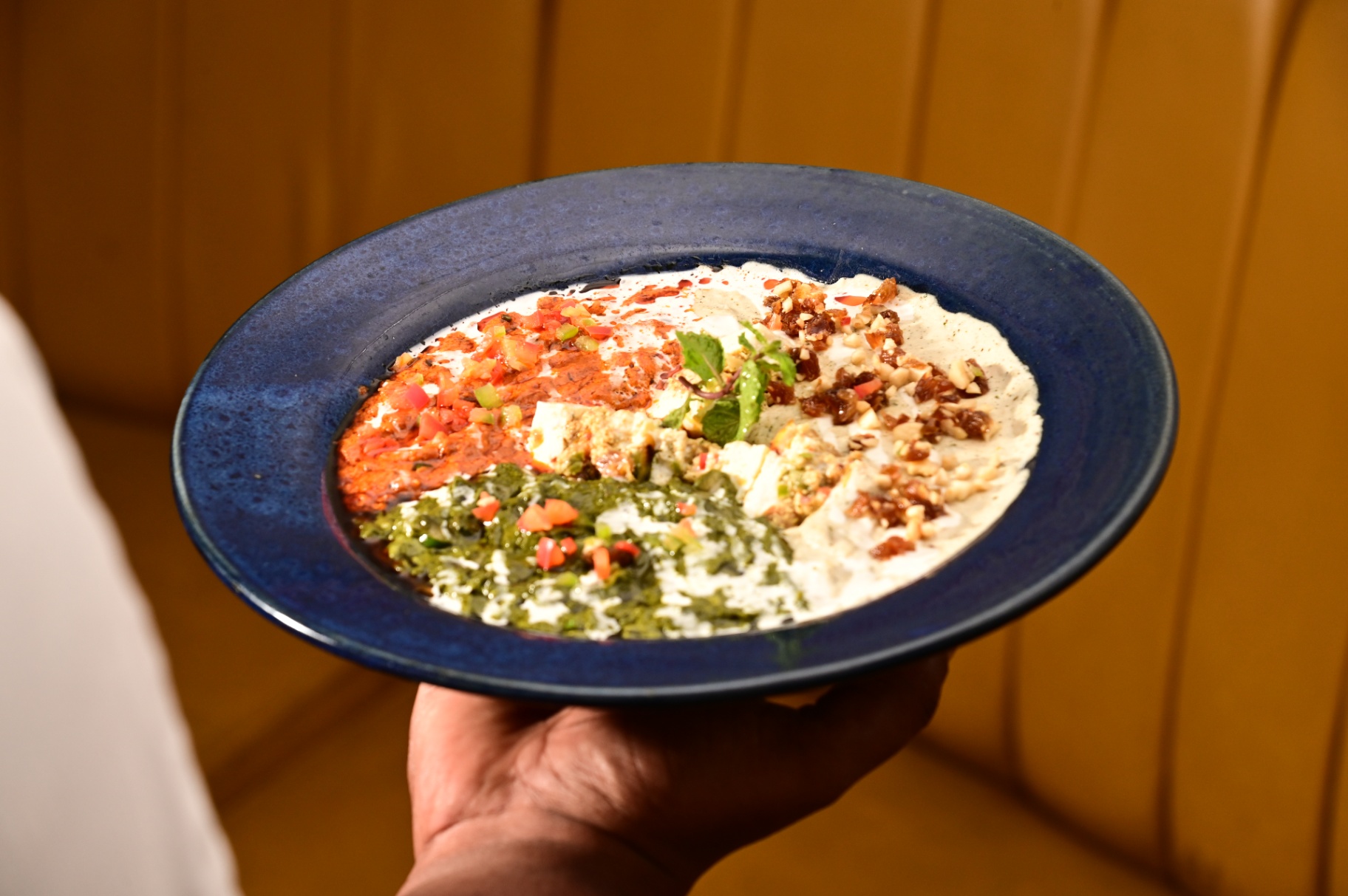 Signature dining plate